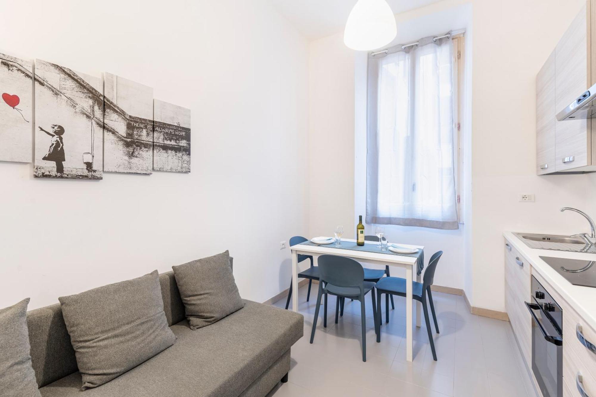 Hostly - Michelangelo Suite Midtown-Center Of Rome — Photos 2